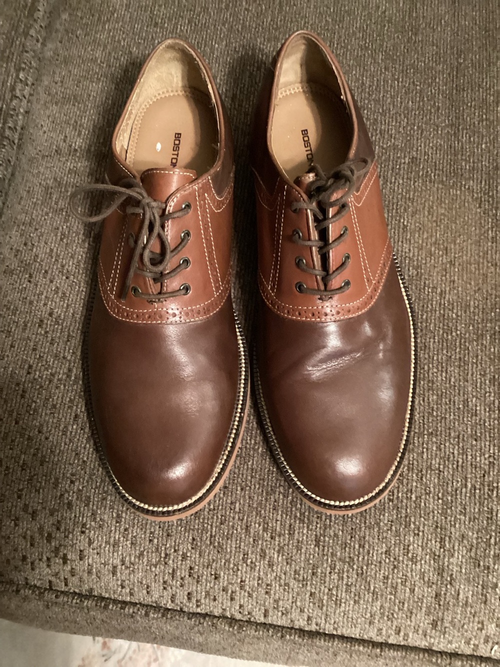 Bostonian men’s two tone brown men’s saddle Oxfords, size11